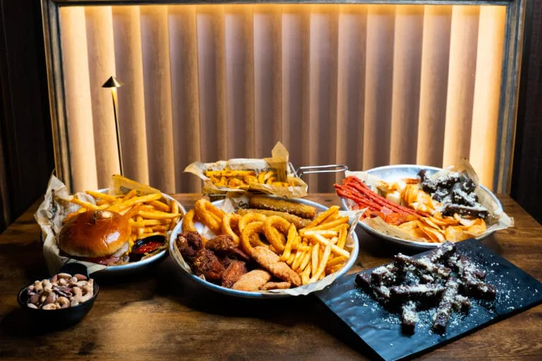 Food and drinks at SET Lounge & Billiards
