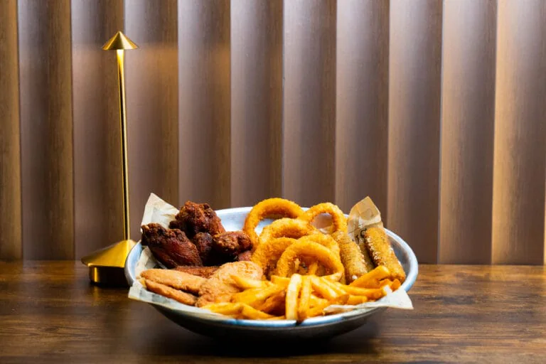 Food and drinks at SET Lounge & Billiards